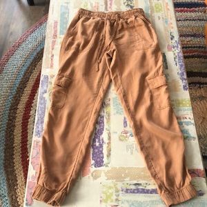 C&C California boho pants 100% lyocell material. Super flowy size SM - worn ONCE